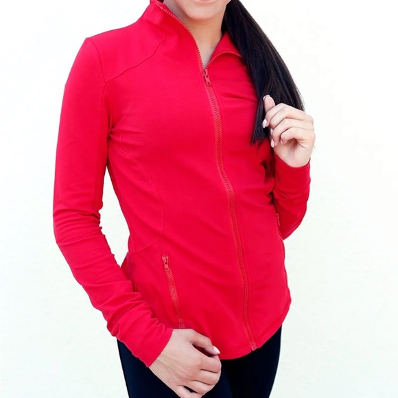 Move Society Red Company Lightweight Jacket ♥️ - Picture 3 of 8